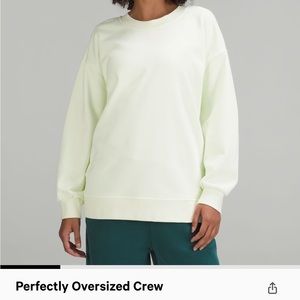 Lululemon Perfectly Oversized Crew Size 6 Prosecco